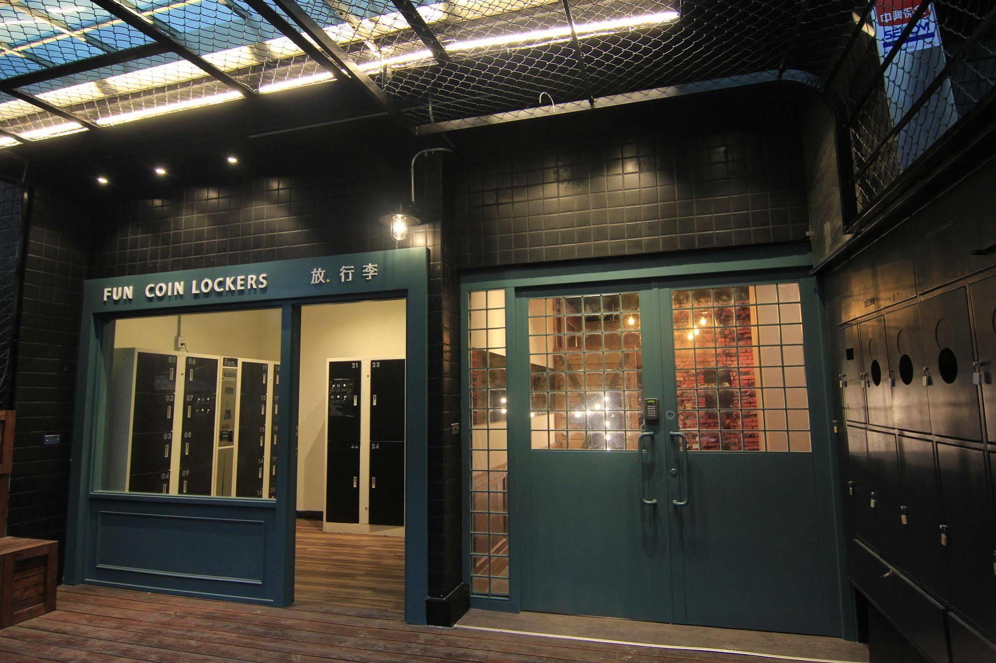 Loft Hostel Fengjia Taichung Exterior foto