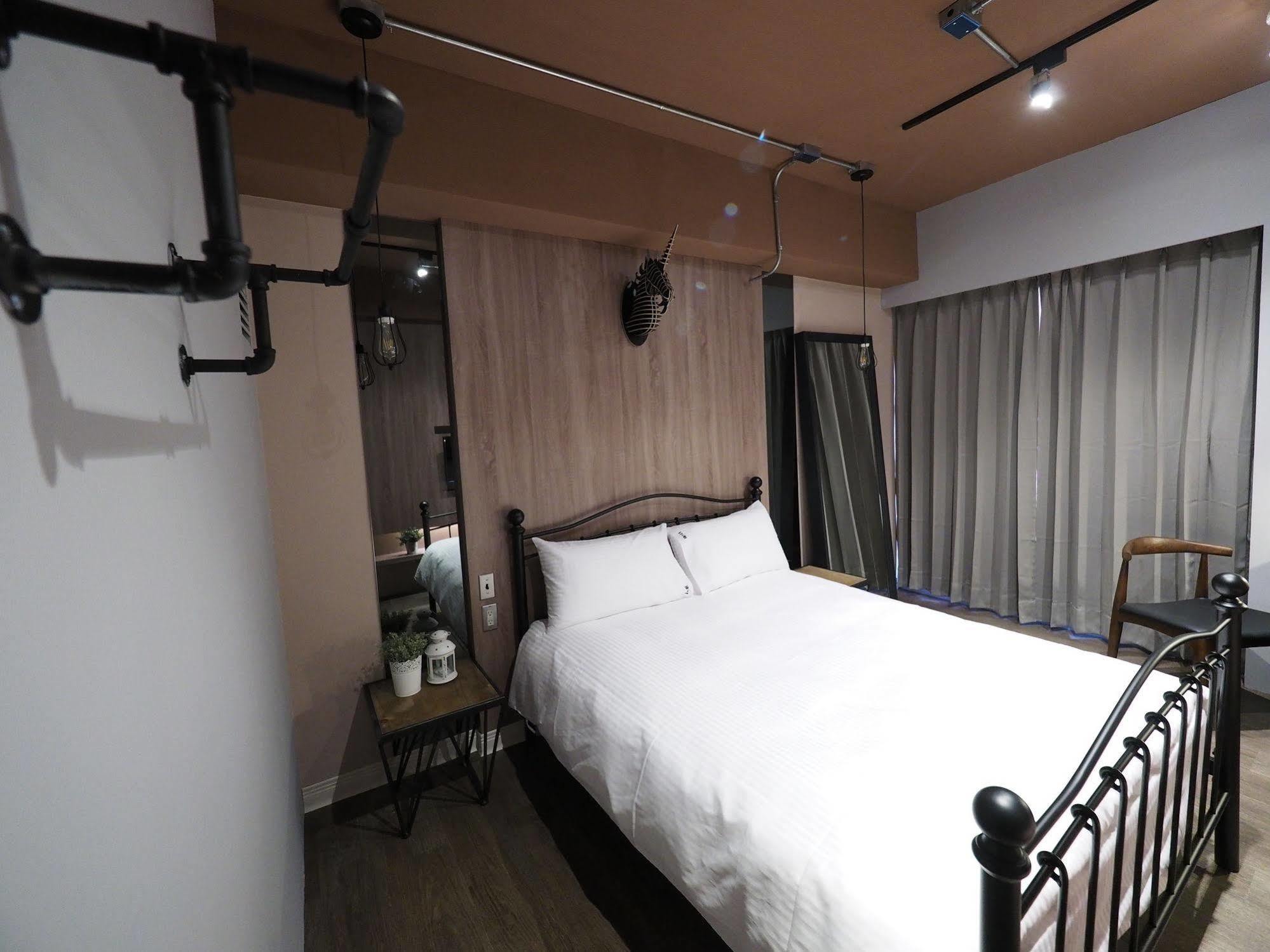 Loft Hostel Fengjia Taichung Exterior foto